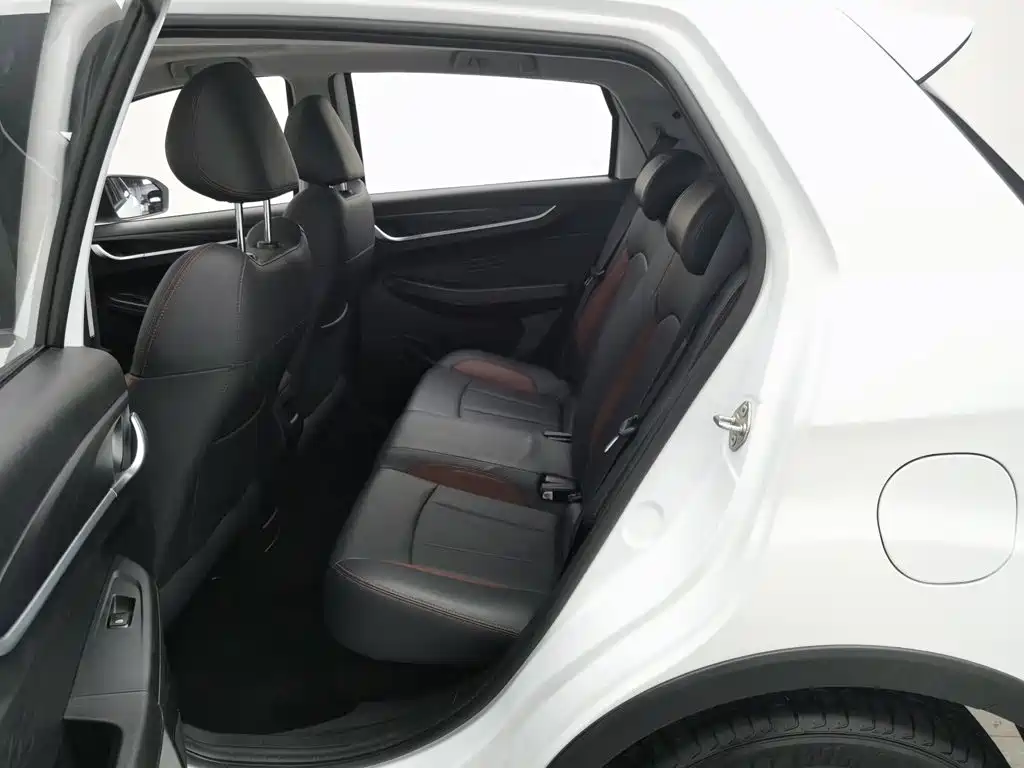 Geely Vision X3 — фото 15