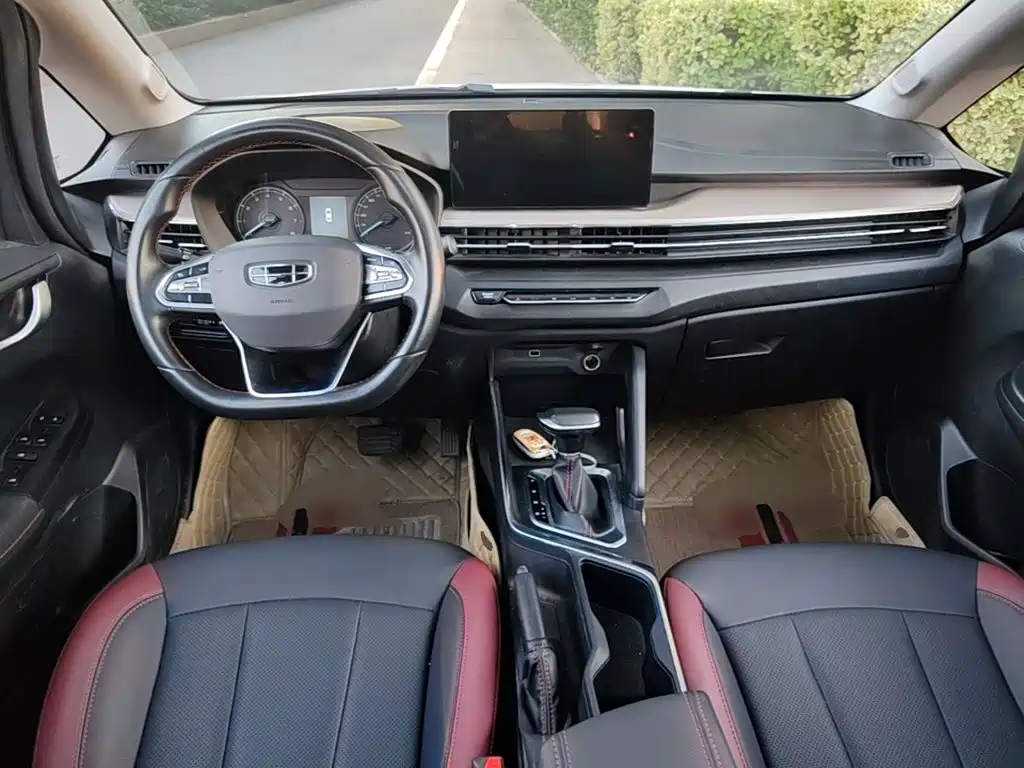 Geely Vision X3 — фото 9