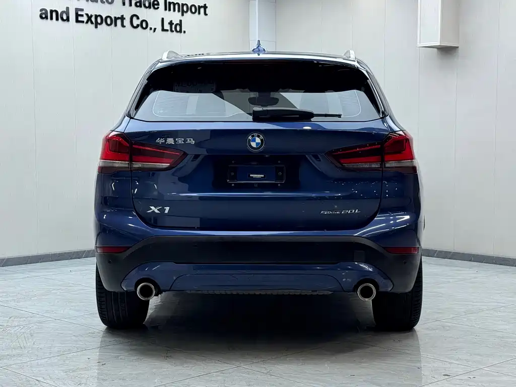 BMW X1 — фото 5