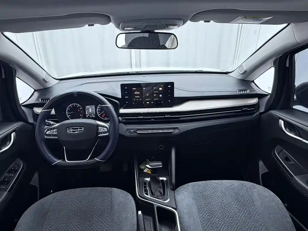 Geely Vision X3 — фото 14