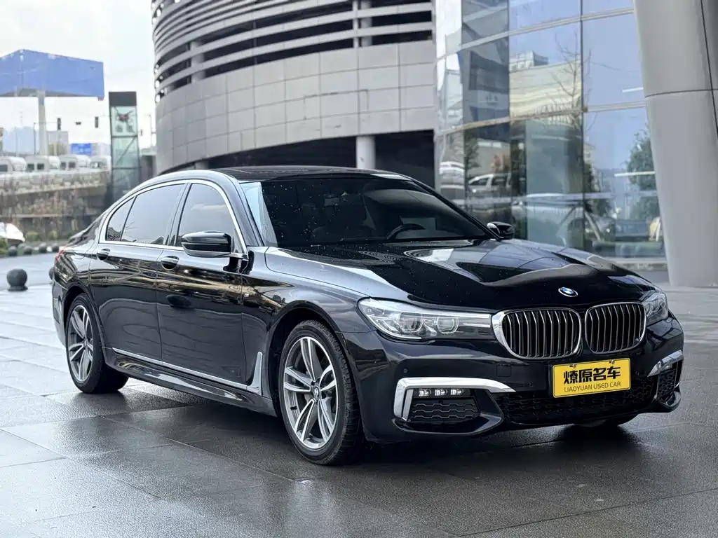 BMW 7 Series — фото 3