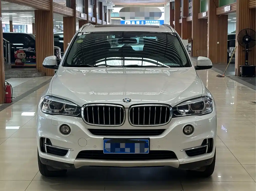 BMW X5 (Import) — фото 2