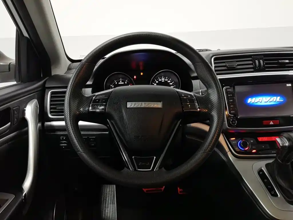 Haval M6 — фото 11