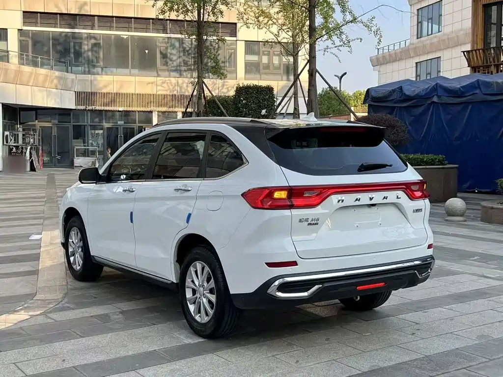 Haval M6 — фото 4