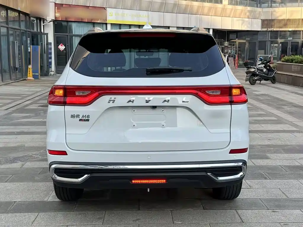 Haval M6 — фото 5