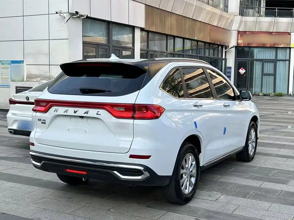 Haval M6 — фото 6