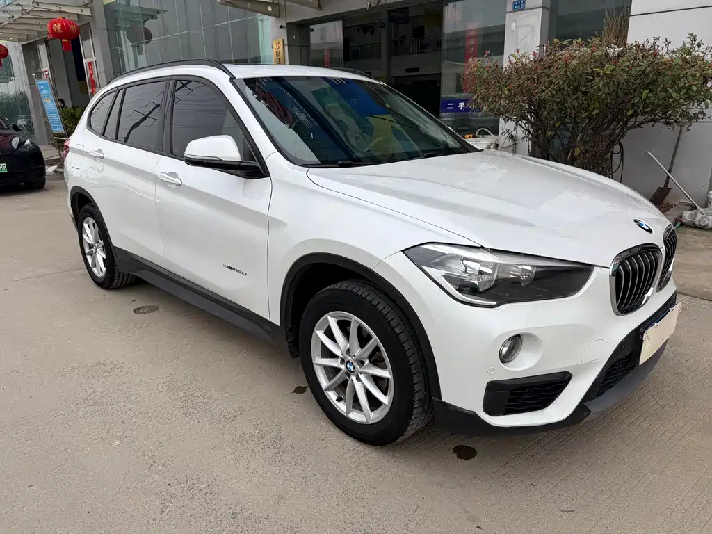 BMW X1 — фото 3