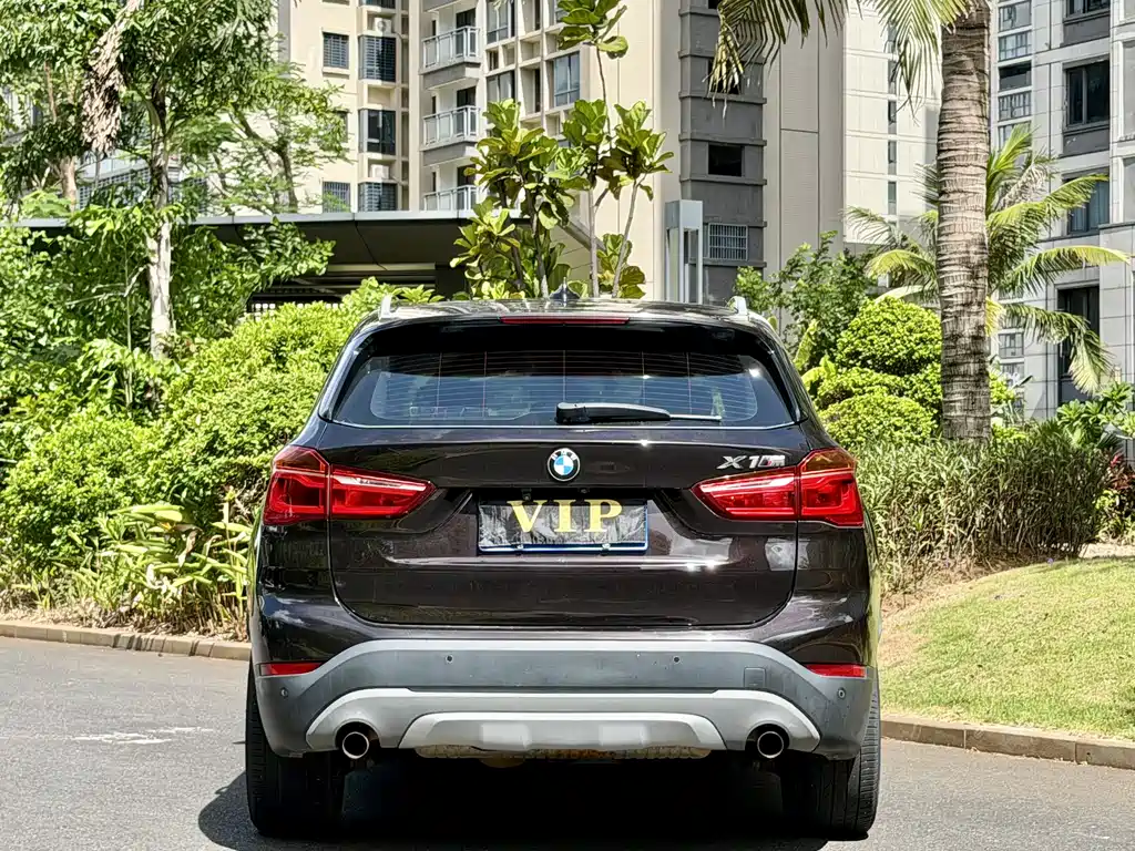 BMW X1 — фото 8