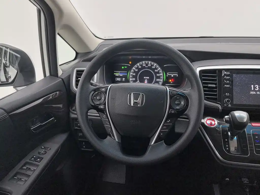 Honda Odyssey — фото 11