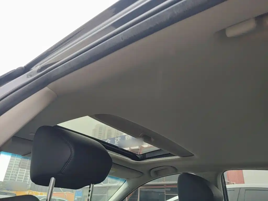 Honda Accord — фото 17