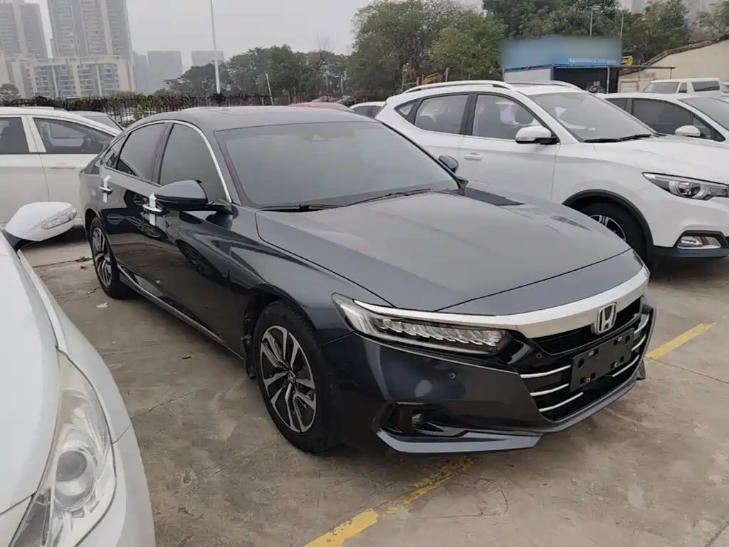 Honda Accord — фото 3