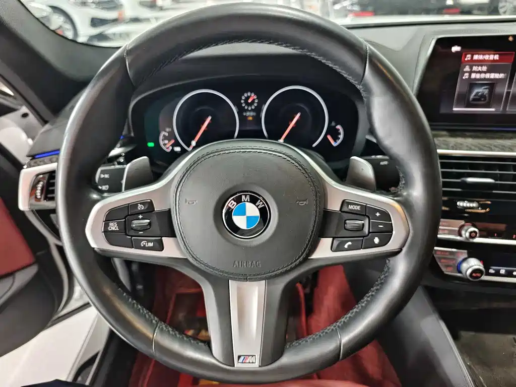 BMW 5 Series — фото 10