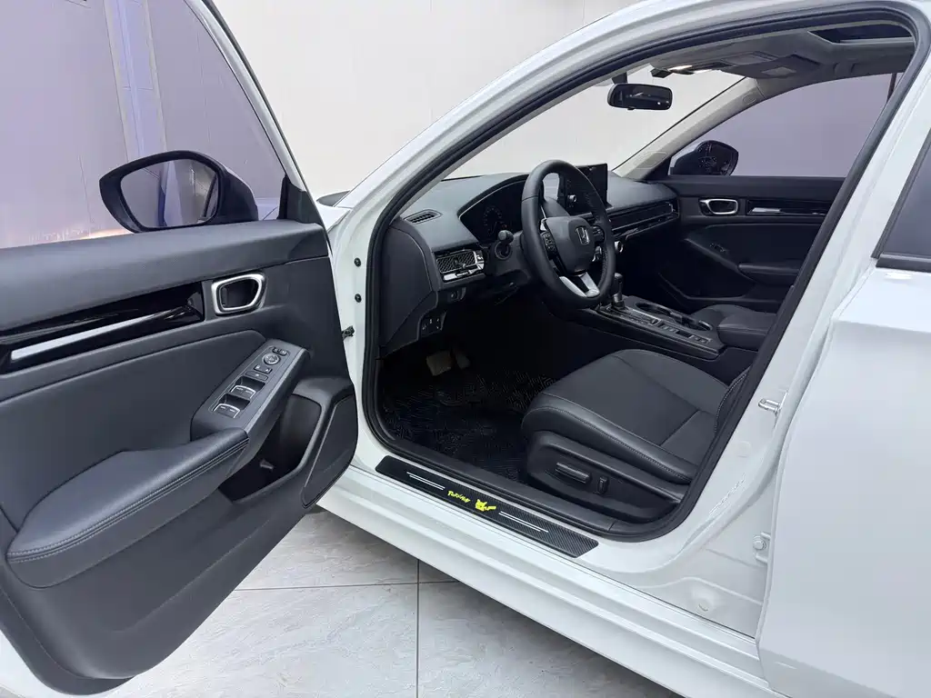 Honda Civic — фото 7