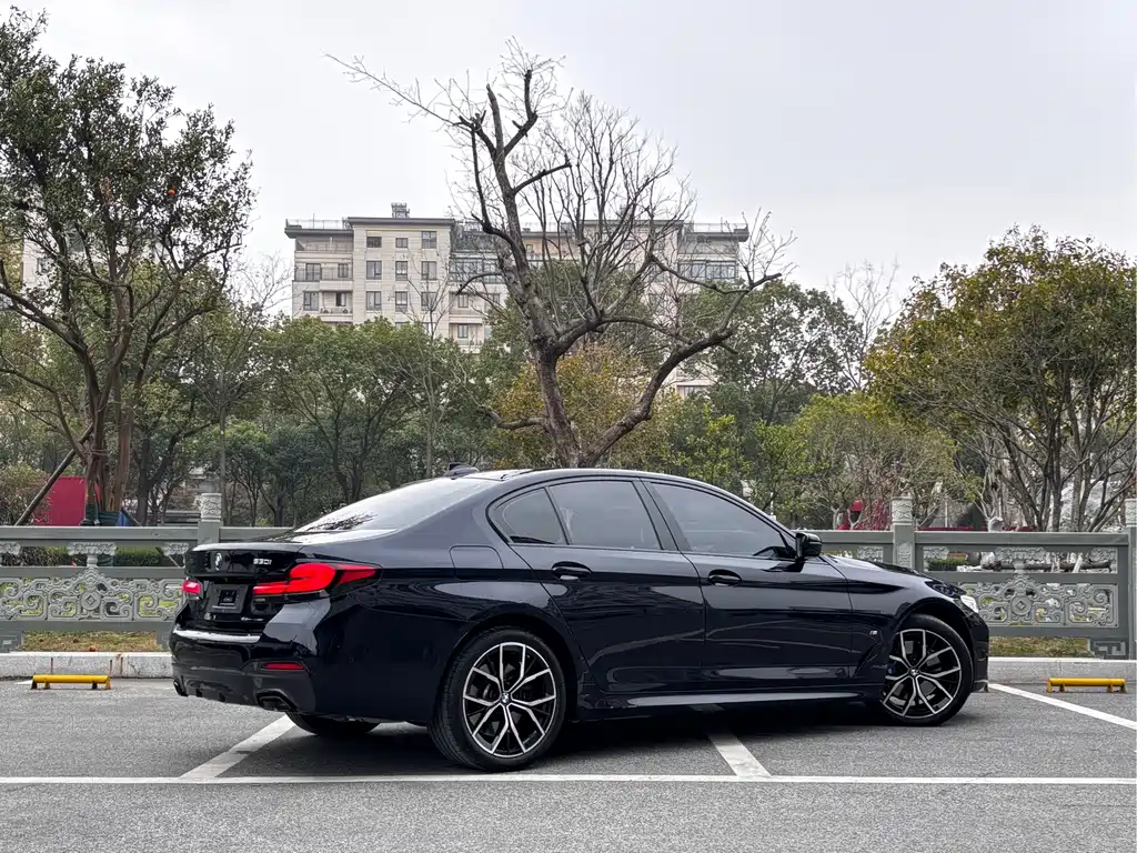 BMW 5 Series (Import) — фото 4