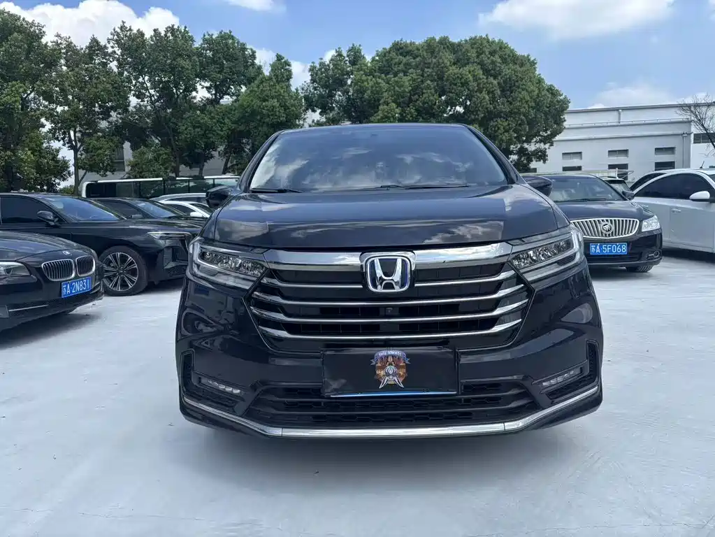 Honda Odyssey — фото 2