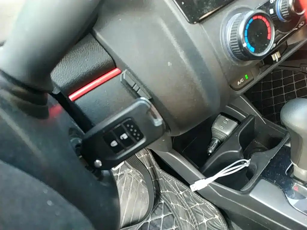 Honda Fit — фото 8