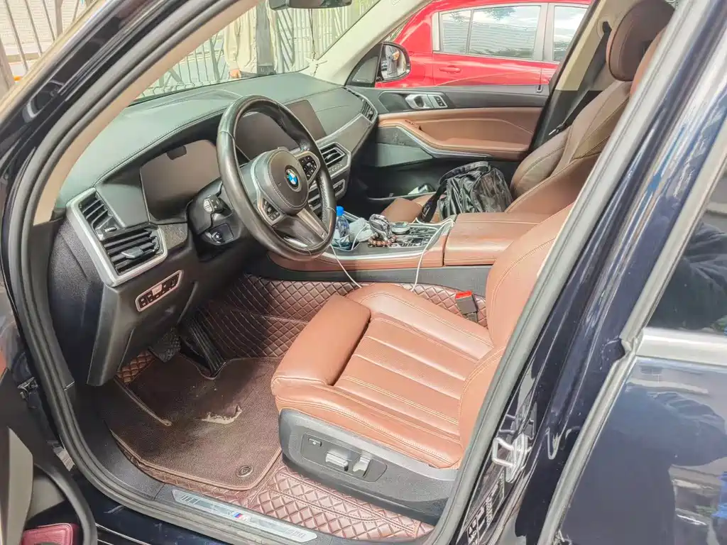 BMW X5 (Import) — фото 2