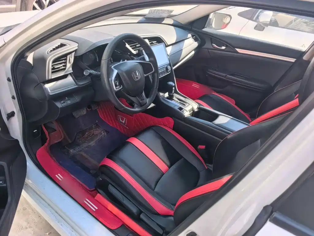 Honda Civic — фото 14
