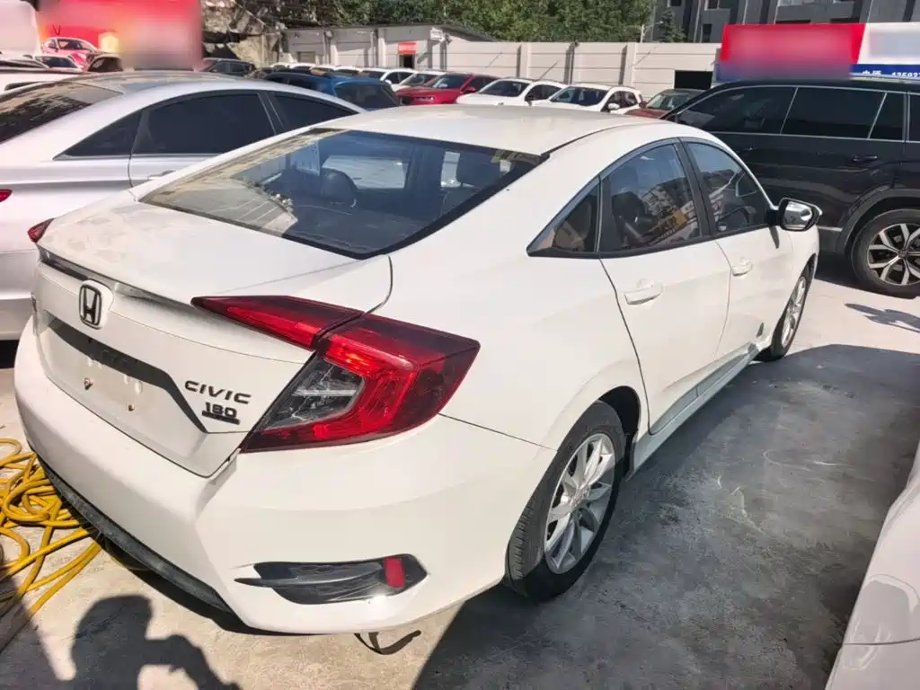 Honda Civic — фото 6