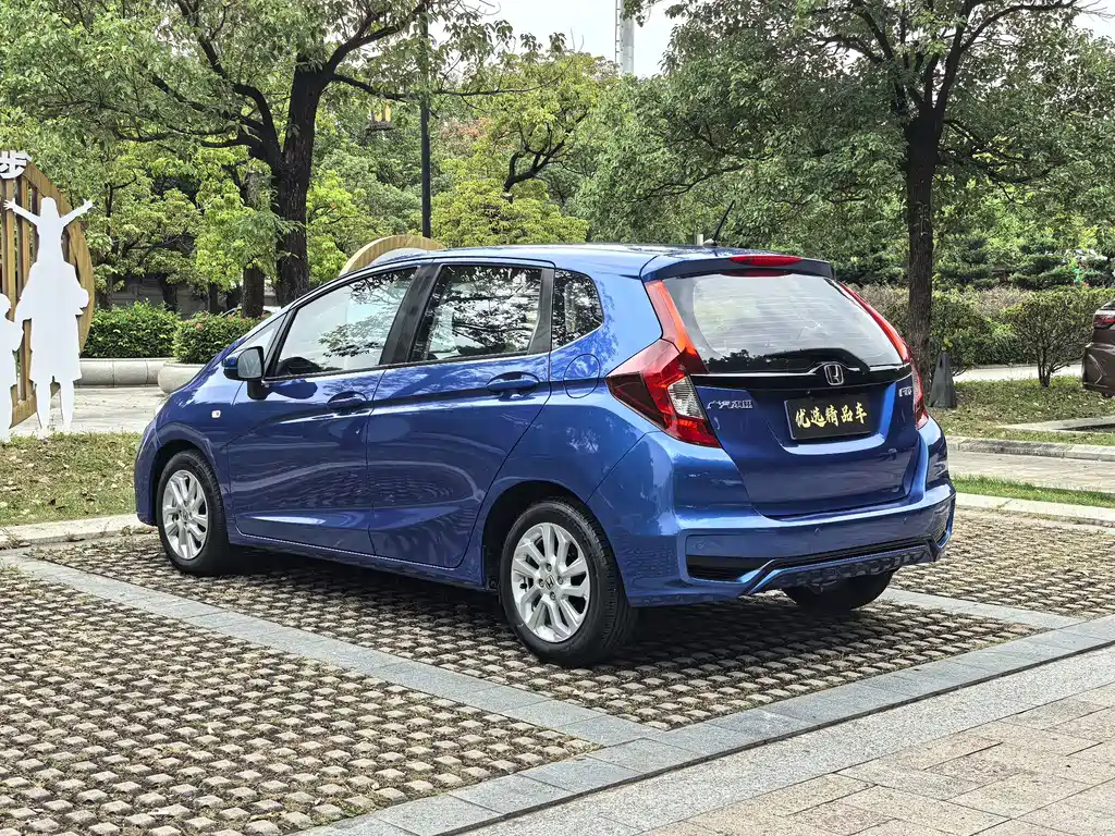 Honda Fit — фото 7
