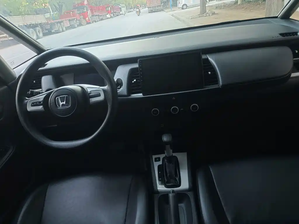 Honda Fit — фото 5