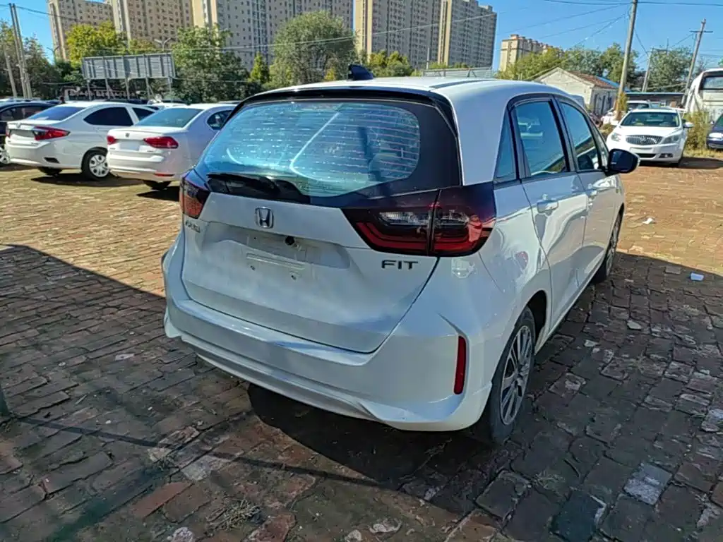 Honda Fit — фото 6