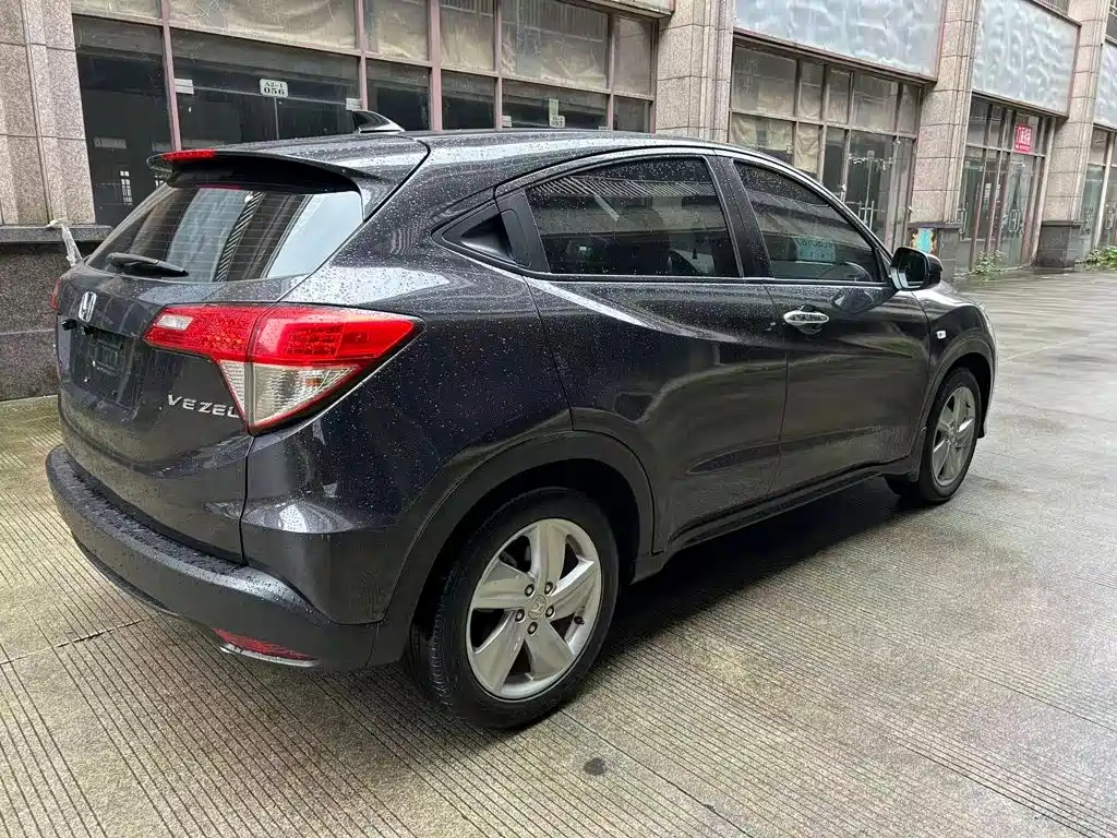 Honda Vezel — фото 4