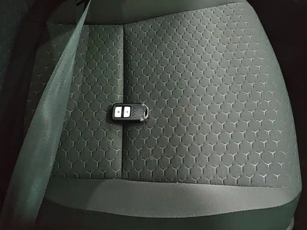 Honda Fit — фото 11