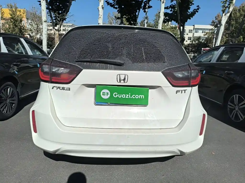 Honda Fit — фото 5
