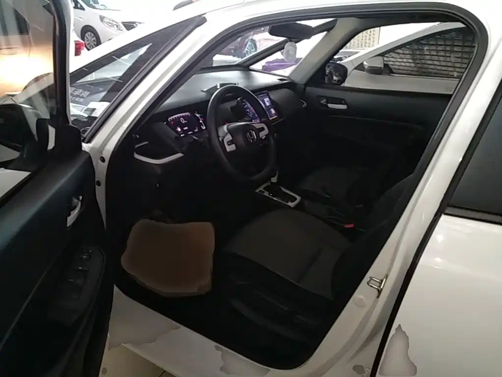 Honda Fit — фото 15