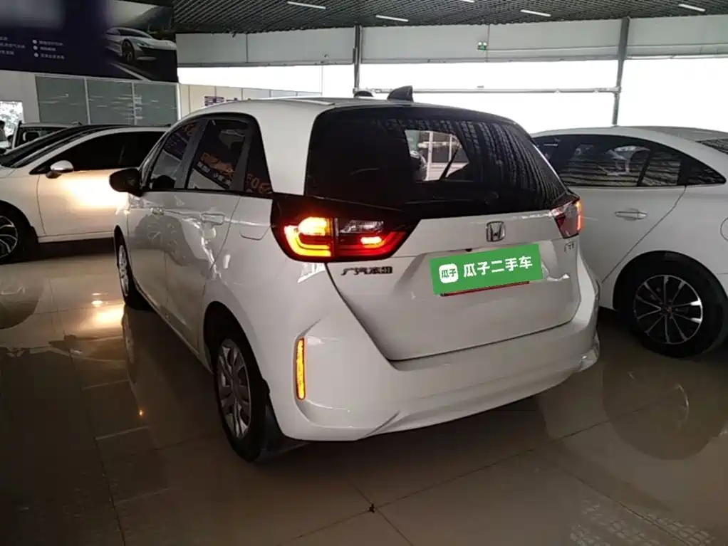Honda Fit — фото 4