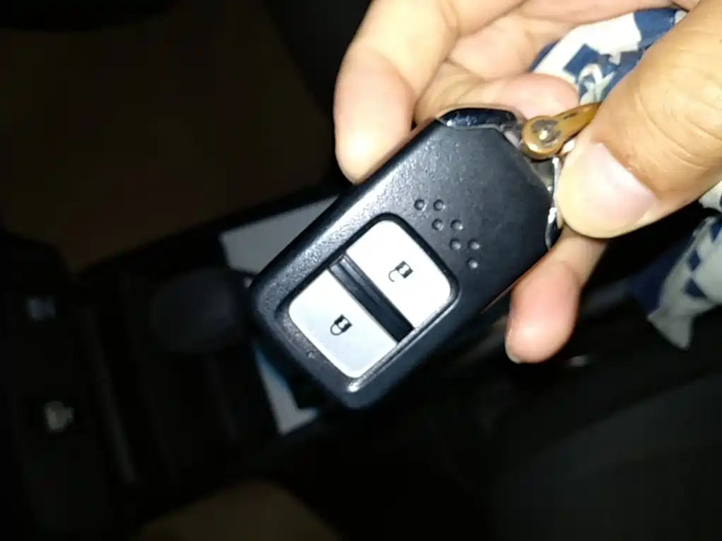 Honda Fit — фото 8