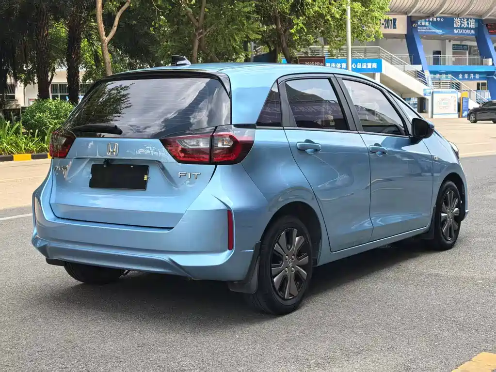 Honda Fit — фото 4