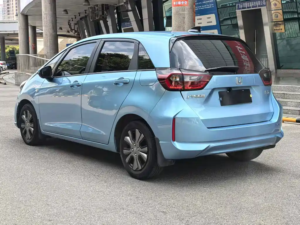 Honda Fit — фото 6
