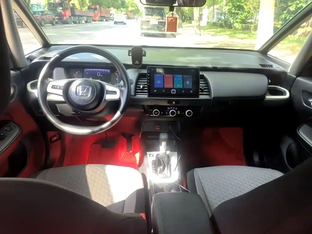 Honda Fit — фото 9
