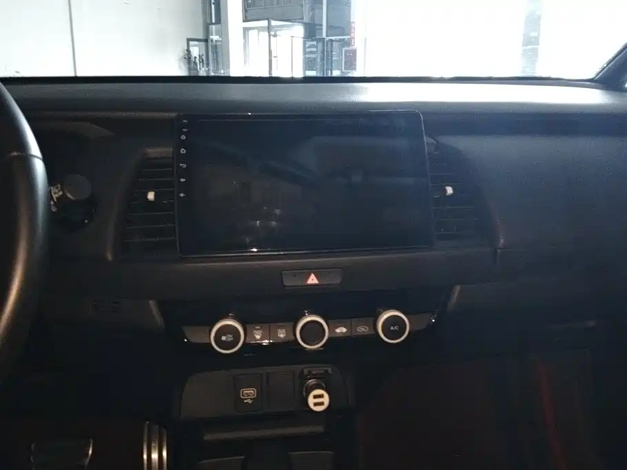 Honda Fit — фото 13