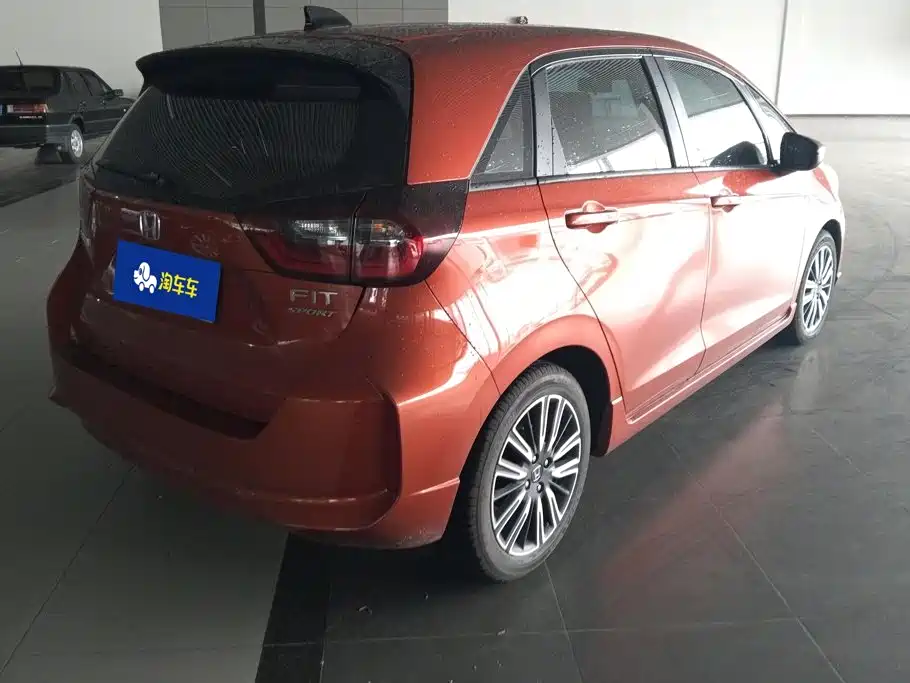 Honda Fit — фото 3