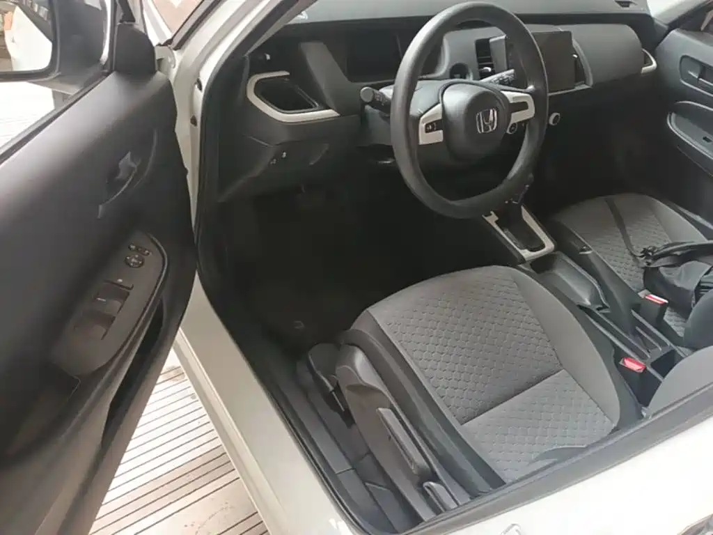 Honda Fit — фото 15