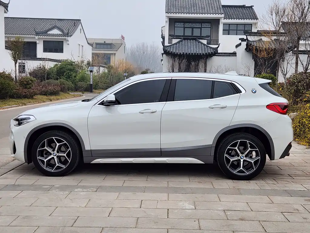 BMW X2 (Import) — фото 8