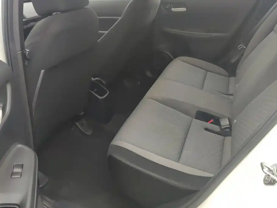 Honda Fit — фото 11