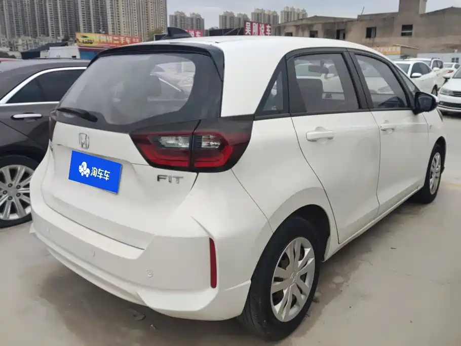Honda Fit — фото 3