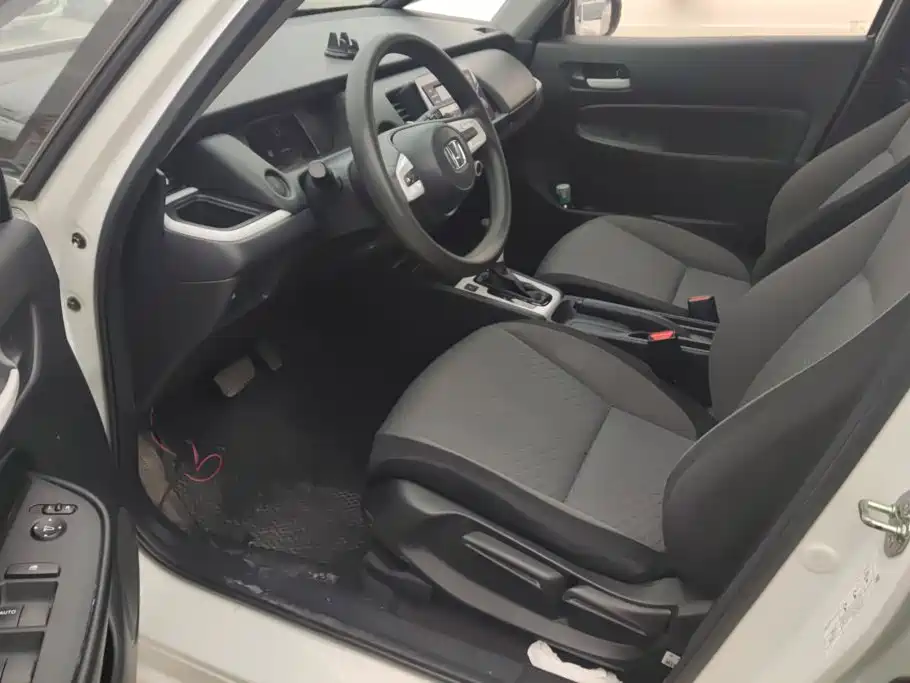Honda Fit — фото 9
