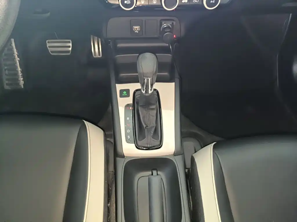 Honda Fit — фото 13
