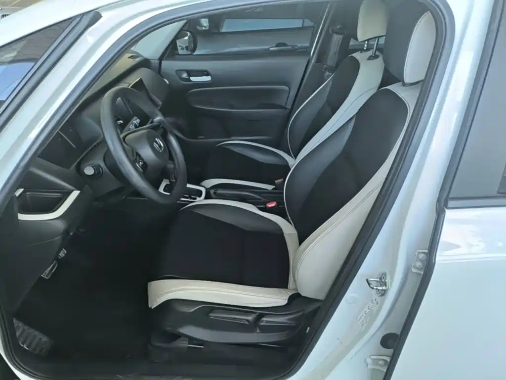 Honda Fit — фото 14