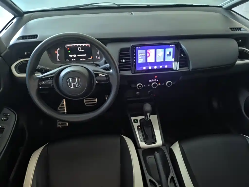 Honda Fit — фото 9