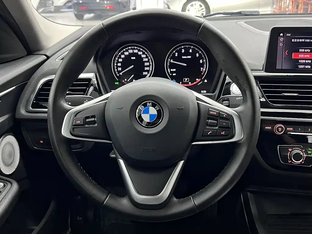 BMW 1 Series — фото 14