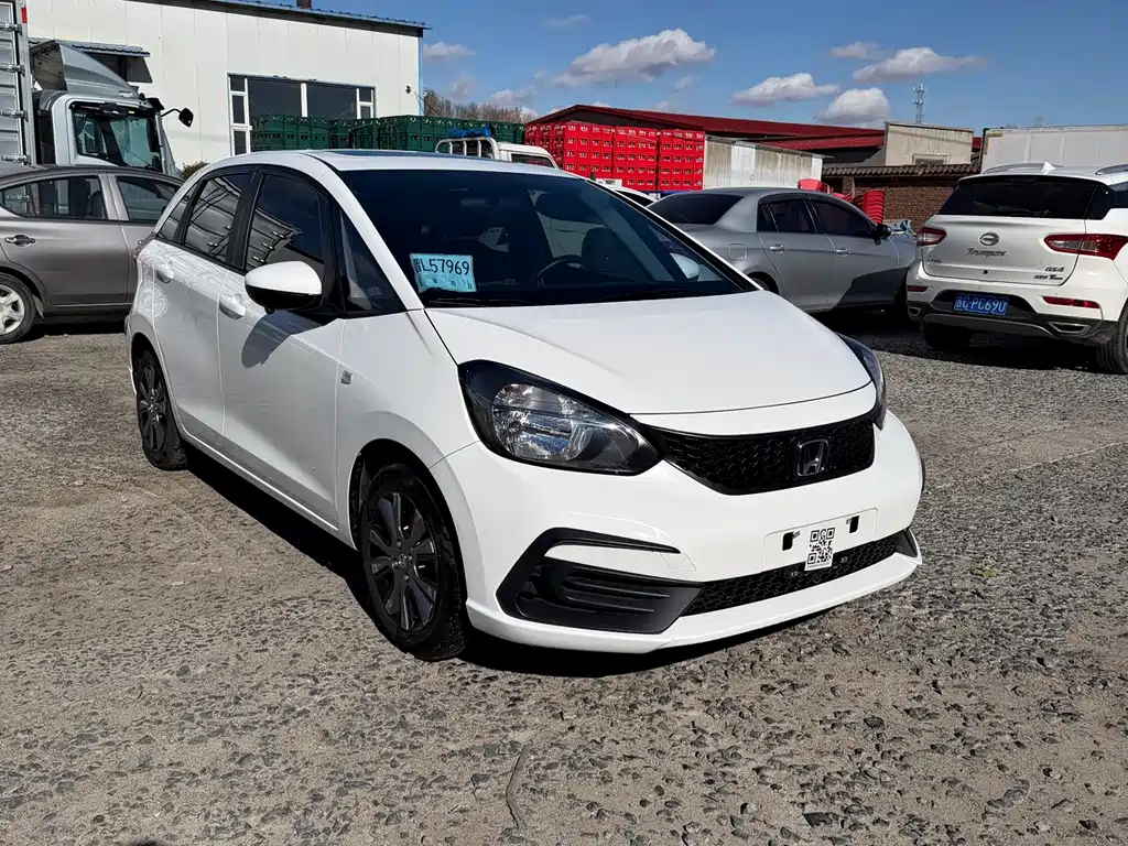 Honda Fit — фото 3