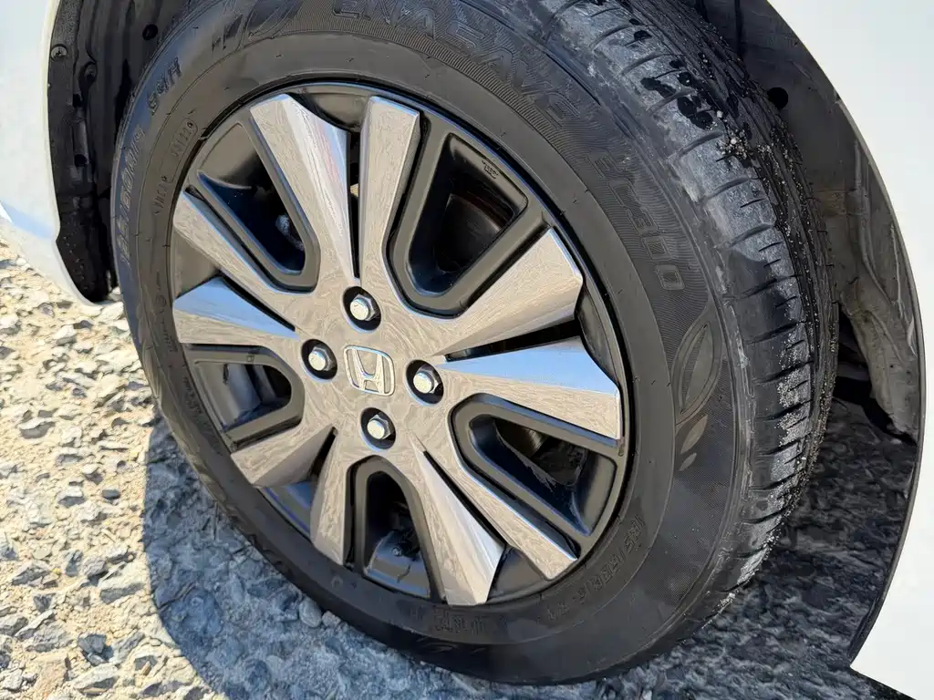 Honda Fit — фото 4