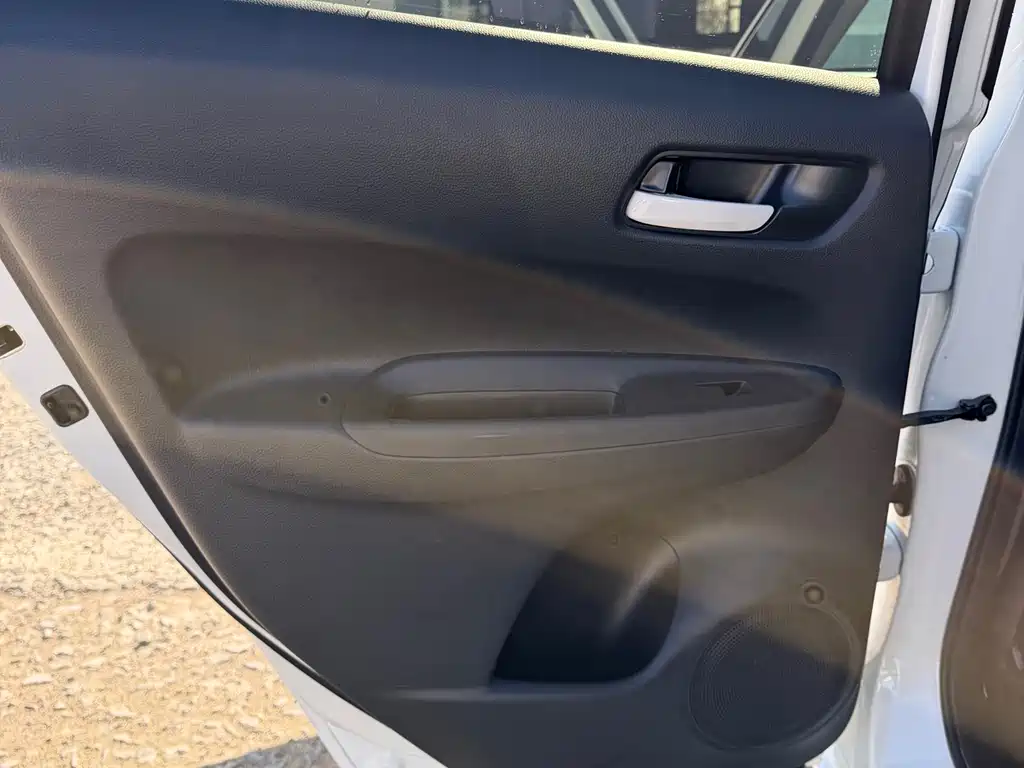 Honda Fit — фото 9