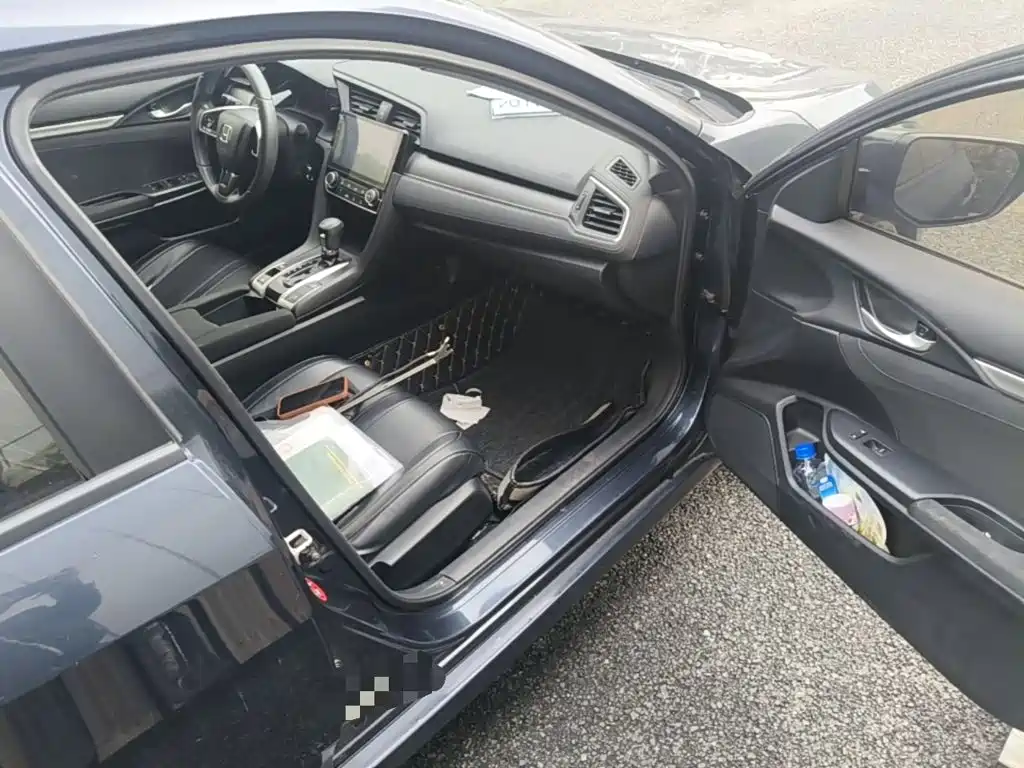 Honda Civic — фото 8